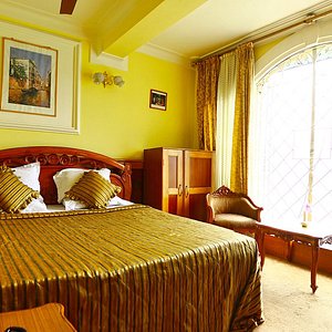 Deluxe Room of Hotel New Castle