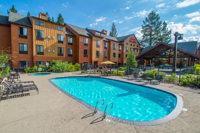 Hampton Inn & Suites Tahoe-Truckee Pool Pictures & Reviews - Tripadvisor