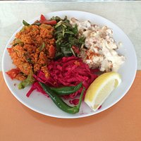 Open buffet, fill up your dish as you like!