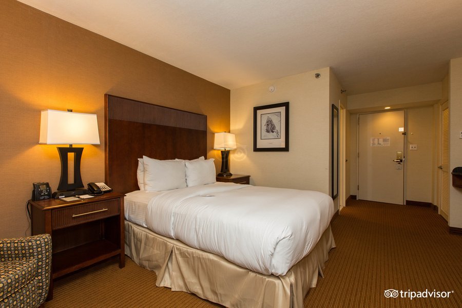 DOUBLETREE BY HILTON PHILADELPHIA AIRPORT $104 ($̶1̶2̶4̶) - Prices ...