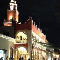 Vista de noche Palacio Municipal