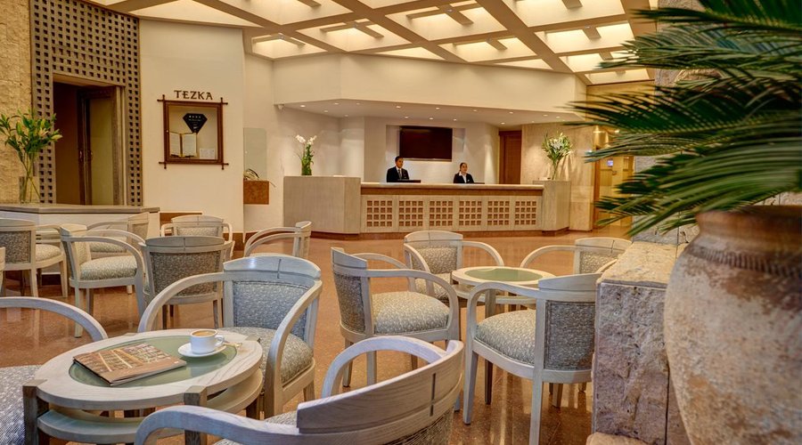 bar lobby