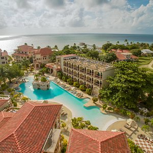 Coco Beach Resort, hotel in Ambergris Caye