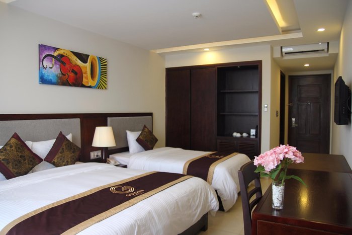 Golden Hotel Rooms: Pictures & Reviews - Tripadvisor