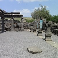inside synagogue at Korazim (Chorazim)