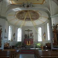 prächtig herausgeputzt