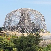 ガーデンテラスの展望台から見た外観