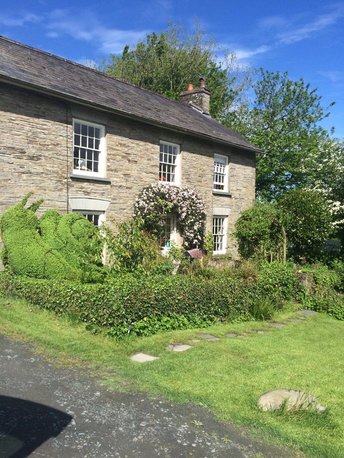 SNAIL TRAIL HANDWEAVERS B & B - B&B Reviews (Cilgerran, Wales)