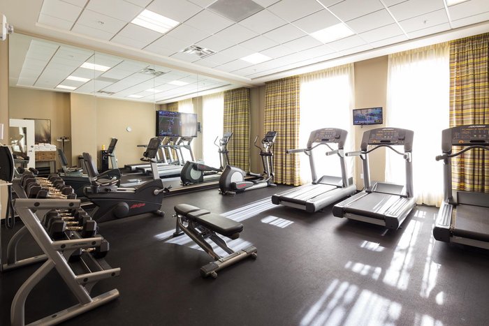 Dollywood's DreamMore Resort & Spa Gym: Pictures & Reviews - Tripadvisor