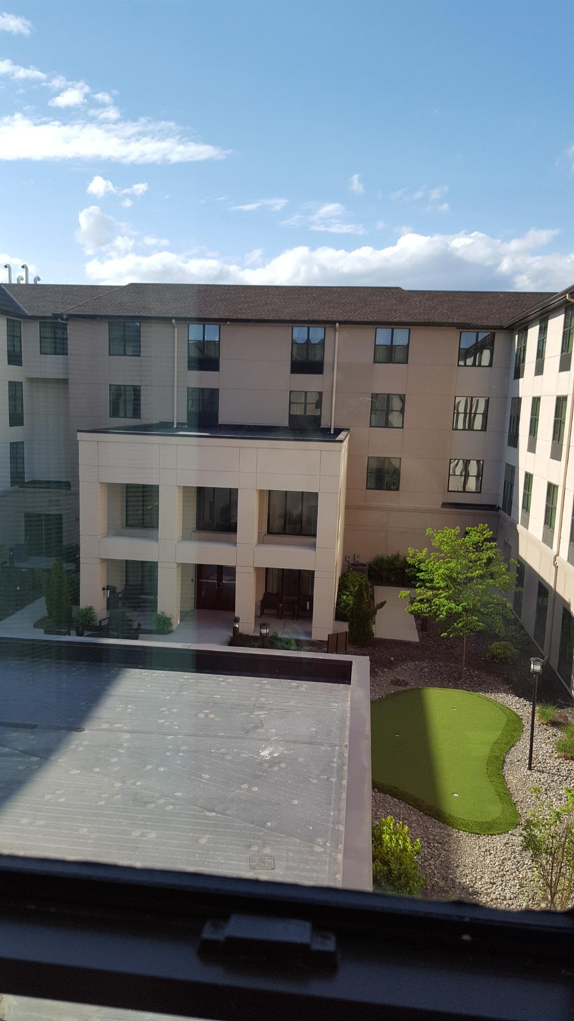 HOMEWOOD SUITES BY HILTON CARLE PLACE GARDEN CITY NY Updated 2024   View To Center Courtyard 