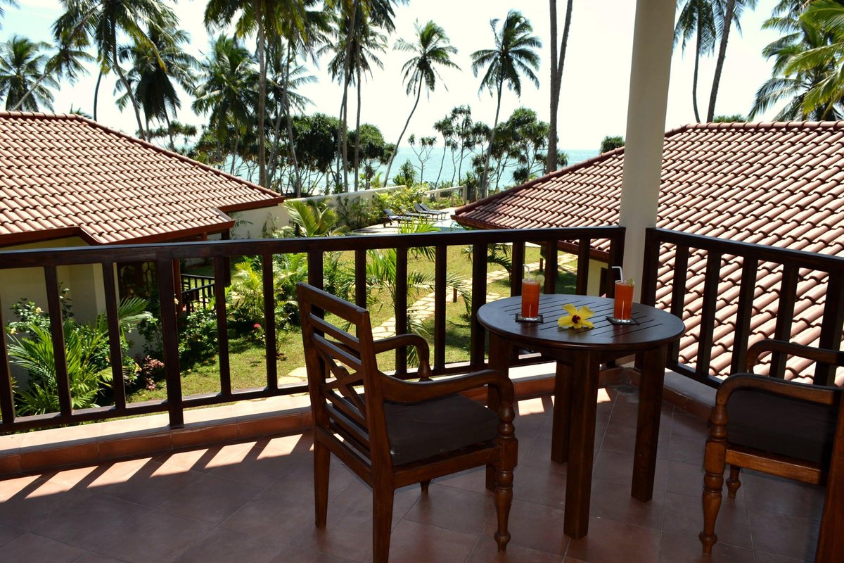 Lanka Beach Bungalows Restaurant: Pictures & Reviews - Tripadvisor