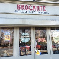 It's a lovely snug antique and collectables shop