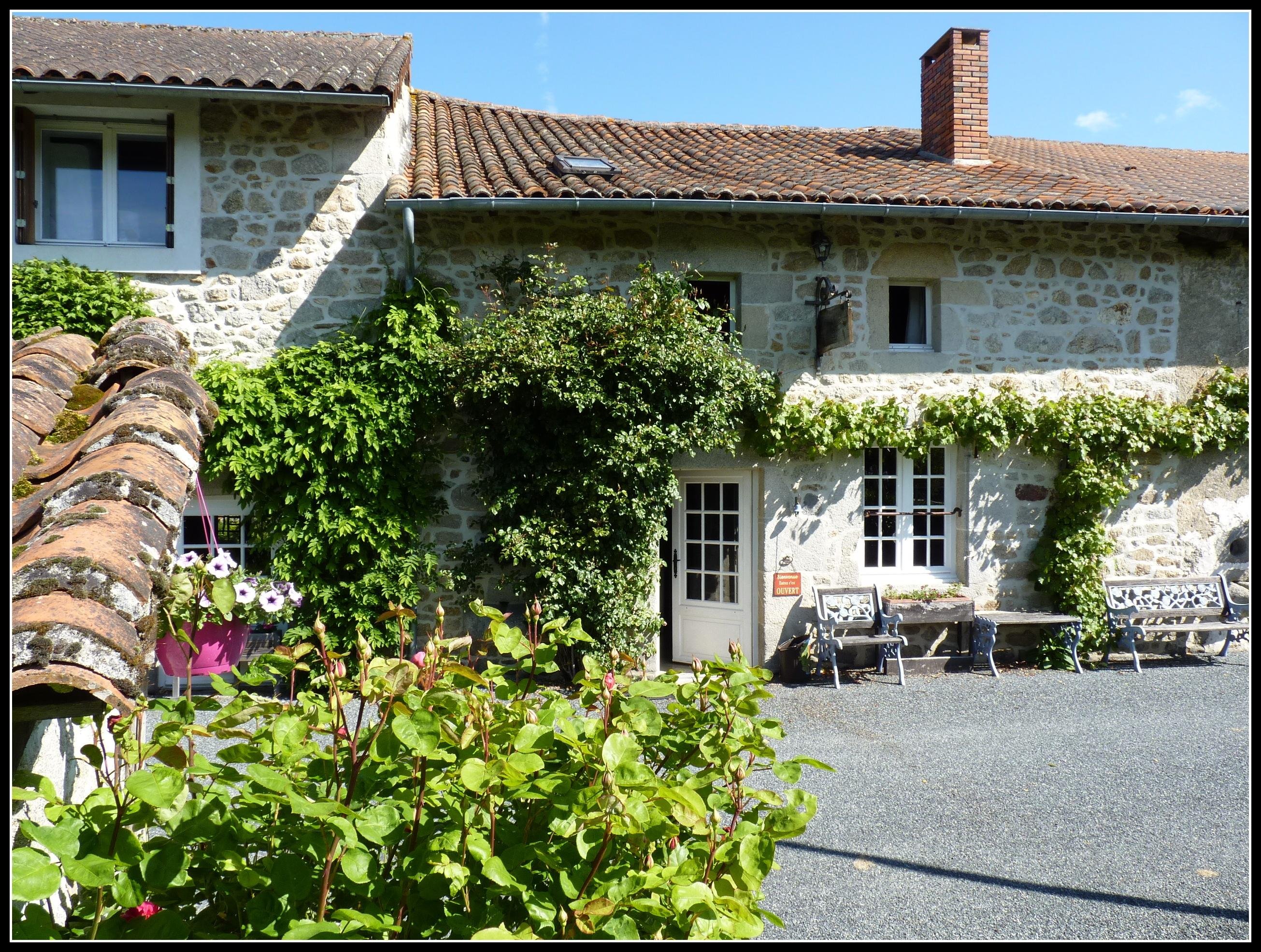 LA VIEILLE MAISON DE PENSOL - Prices & B&B Reviews (France)