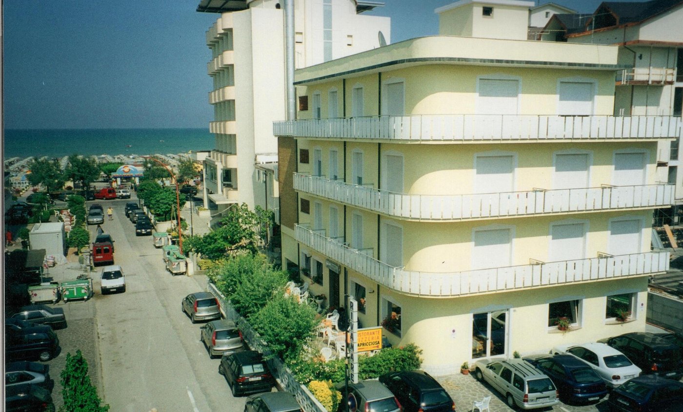 hotel rivamare cervia