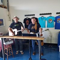 Live entertainment was great