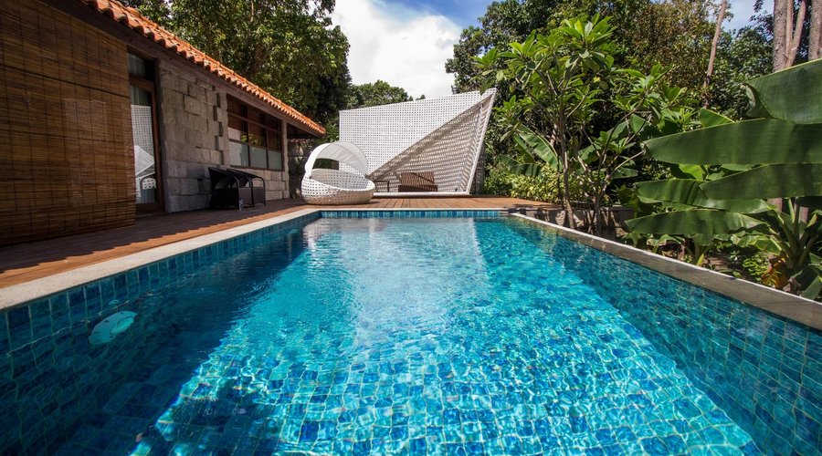 private pool