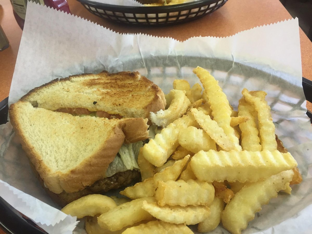 DIXIE CASTLE, Jackson - 993 Airways Blvd - Restaurant Reviews, Photos ...