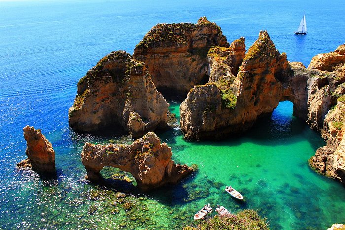 VibelTaxis | Lagos, the Capital of the Portuguese Discoveries and Ponta da Piedade considered by