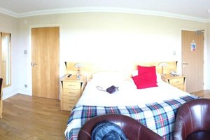 Room & Suite