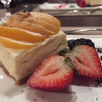 Peach cheesecake