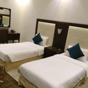 Twin bed