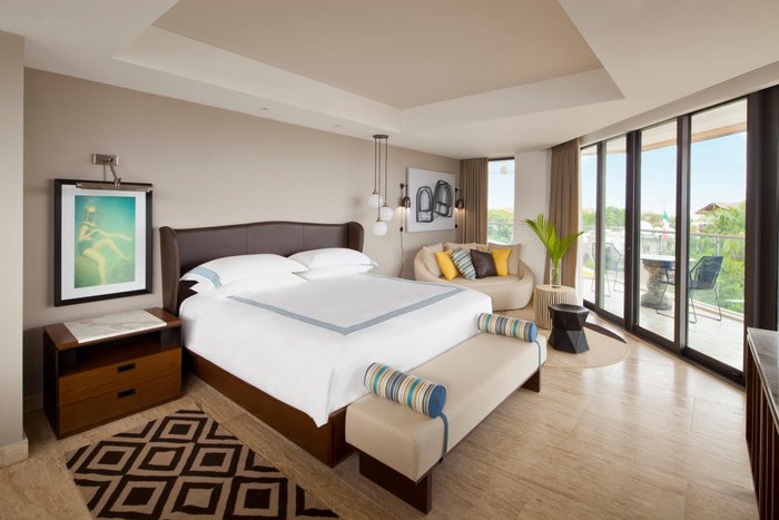 thompson hotel cancun