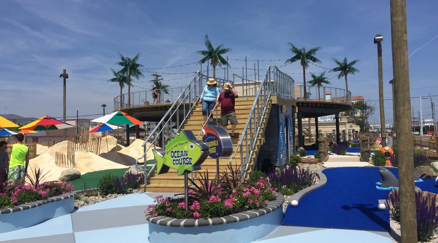 StarLux Mini Golf