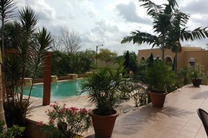 Piscina y playa