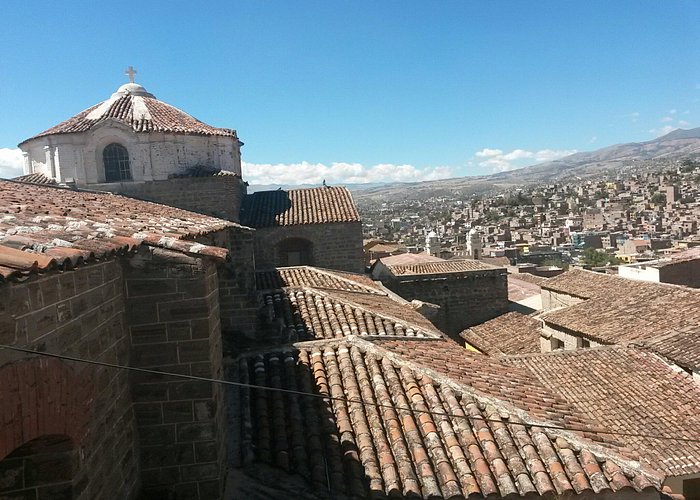 Ayacucho, capital de la artesanía y religiosidad