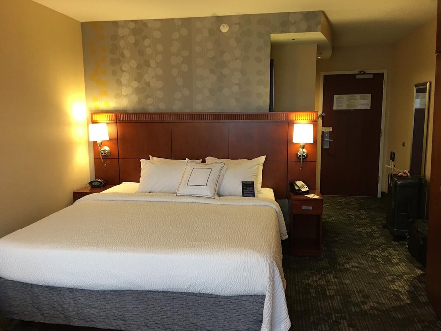 COURTYARD BY MARRIOTT DES MOINES ANKENY - Updated 2021 Prices, Hotel ...