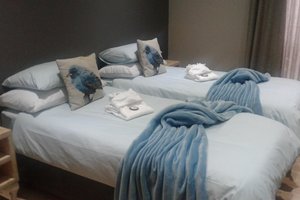 Room & Suite