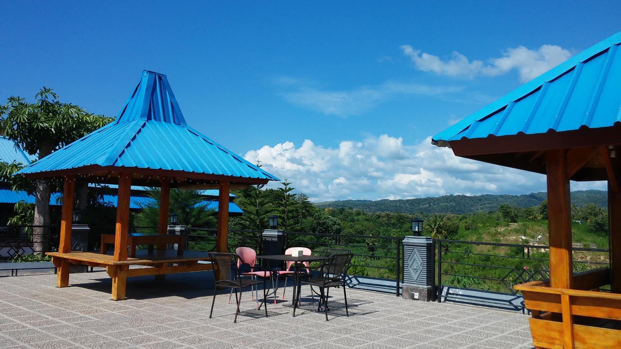 Hotel Sinar Tambolaka by null