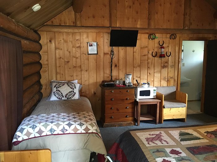 BIG BEAR LODGE (Cooke City) - Lodge Reviews & Photos - Tripadvisor