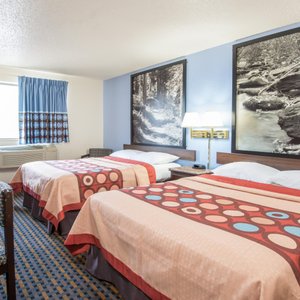 2 double beds