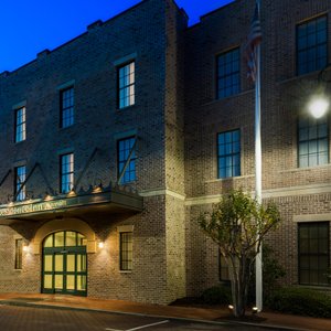 Residence Inn Savannah Downtown/Historic District, hotel in Savannah
