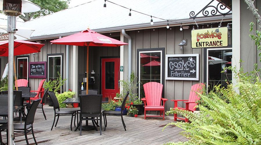 Cosmo's Restaurant & Bar