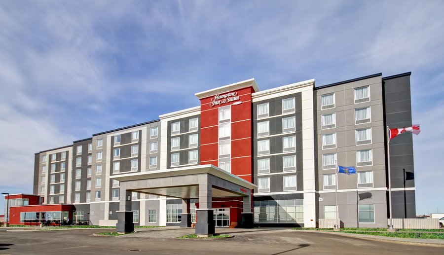 Hampton Medicine Hat Exterior