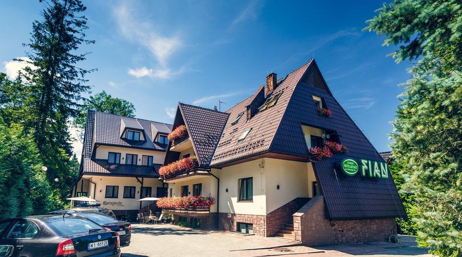 Hotel FIAN na zewnątrz / Exterior