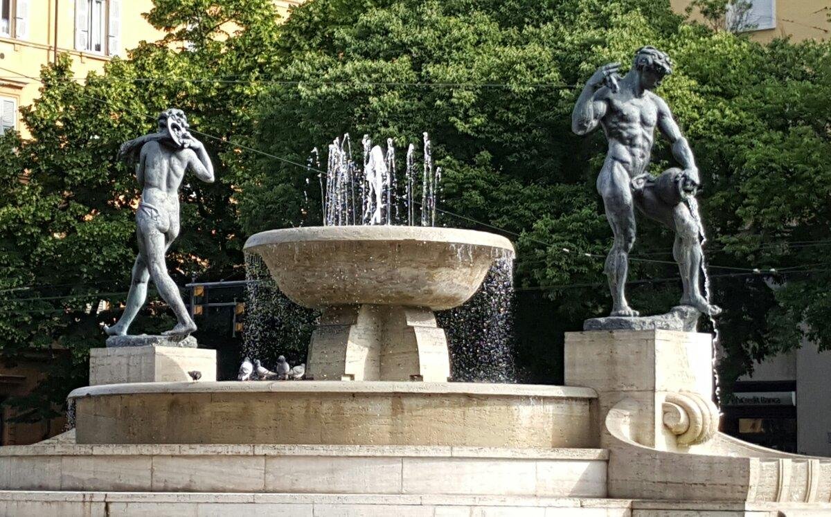 FONTANA DEI DUE FIUMI (Modena) Tutto quello che c'è da sapere