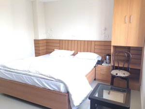 Room & Suite