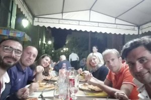 Interni
