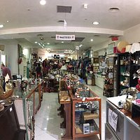 Panoramica d'ingresso del mercatino Affare Fatto in quel di Viale Aventino 62...