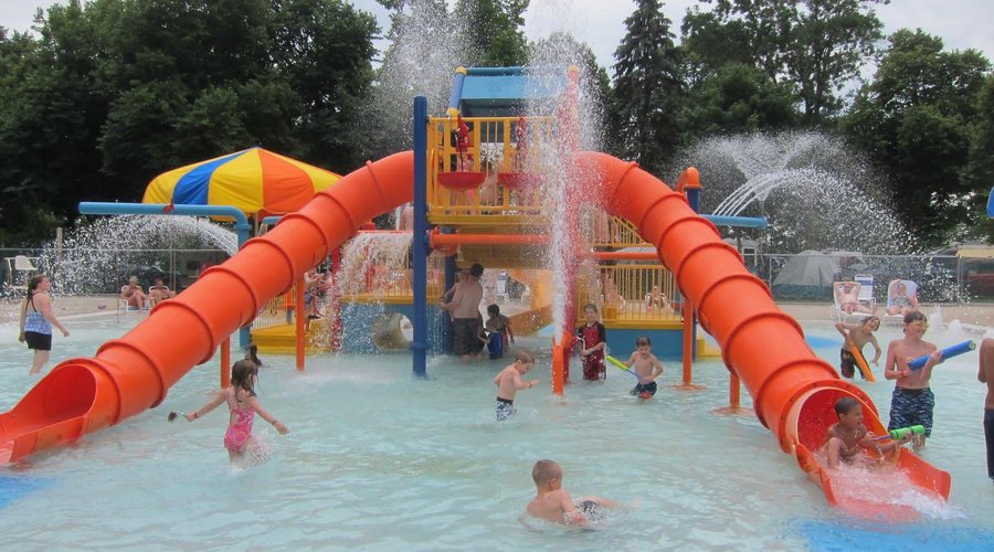 Kamp Dels Aqua Playland. Great for toddlers who are looking for a little excitement. Includes th