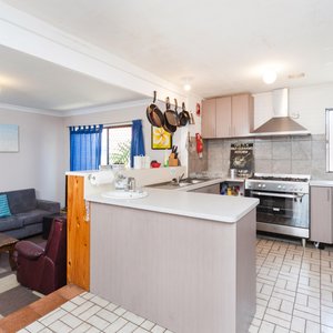 Kitchen/lounge area
