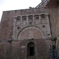 The small gate known as Porta Marzia.