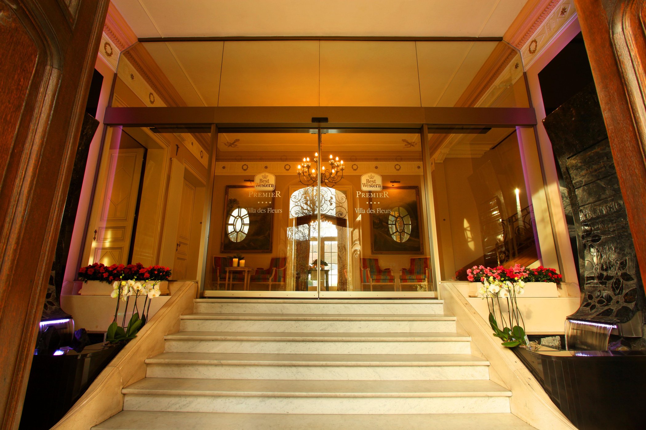 Villa Des Fleurs by null