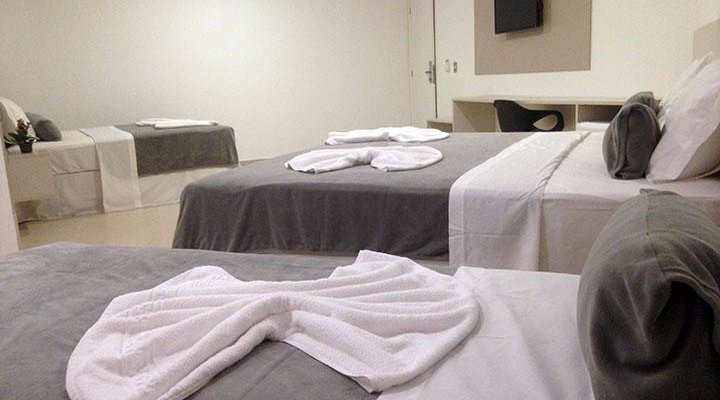 Quarto para 5 pessoas com 3 camas 