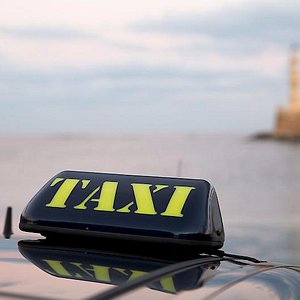lux travel taxi