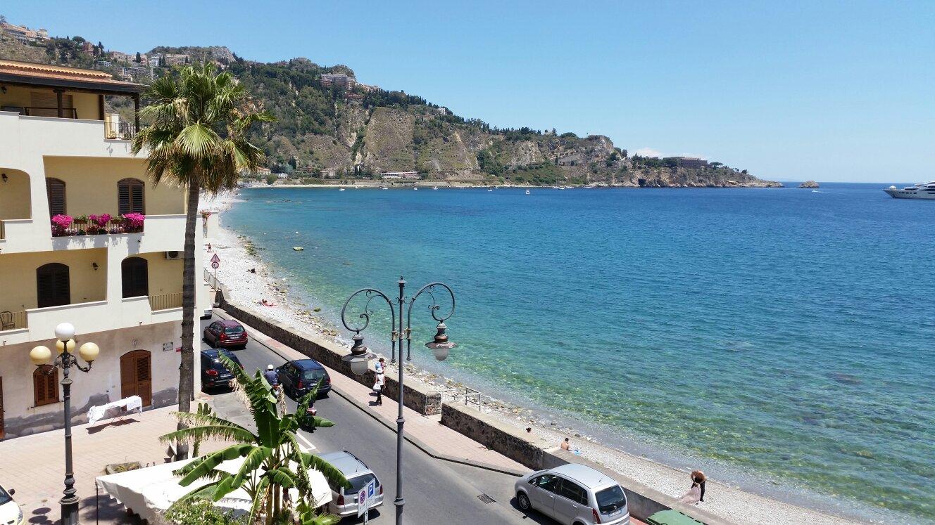 B&B VILLA RAINERI - Updated 2022 Prices (Giardini Naxos, Italy)