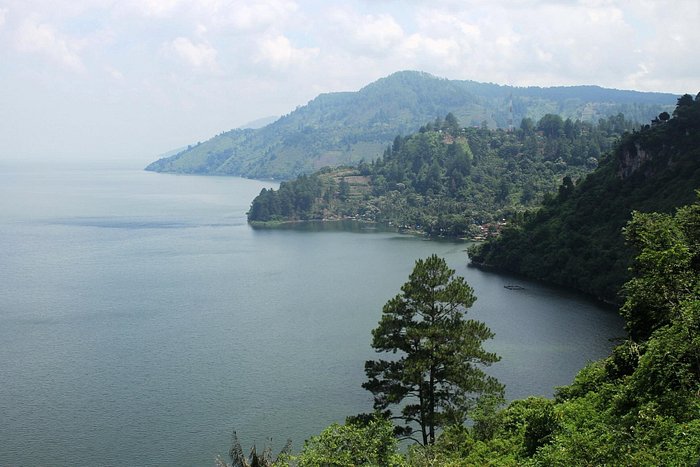 View of Batu Gantung and Lake Toba from Panatapan